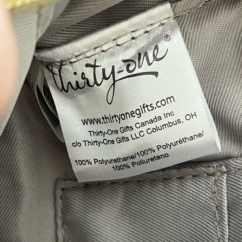 NWT Thirty-One Yellow Purse. - Picture 14 of 14